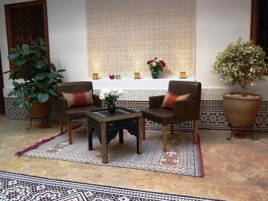 리아드 비바 호텔 마라케시 외부 사진 A Moroccan interior
