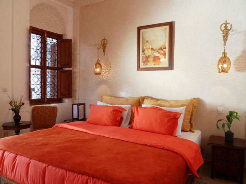 리아드 비바 호텔 마라케시 외부 사진 A bedroom in the Riad